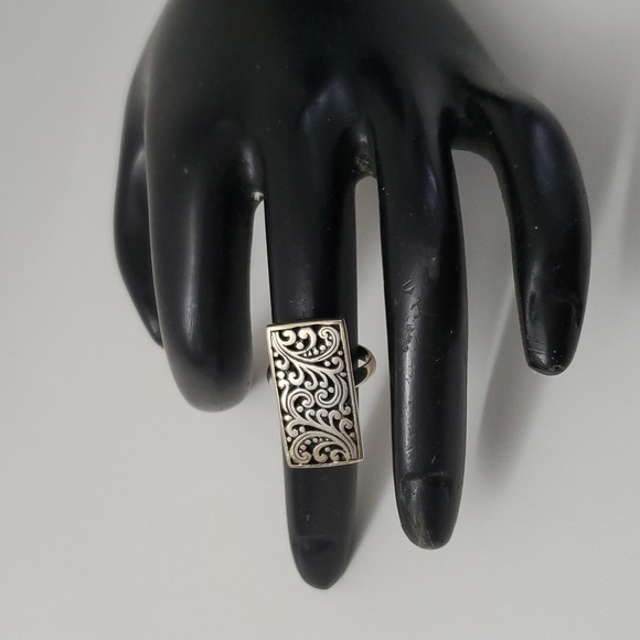 Vintage Jewelry - Sterling Silver 925 Artistic Ring